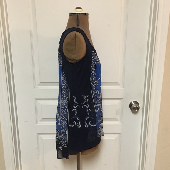 Hi-low Top W/Sheer Patterned Overlay - Picture 3 of 9